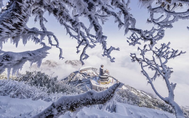 Hình ảnh tuyết rơi tựa trời Âu